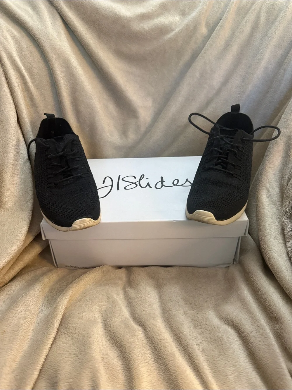 J/Slides Black Knit Woman’s Sneakers -